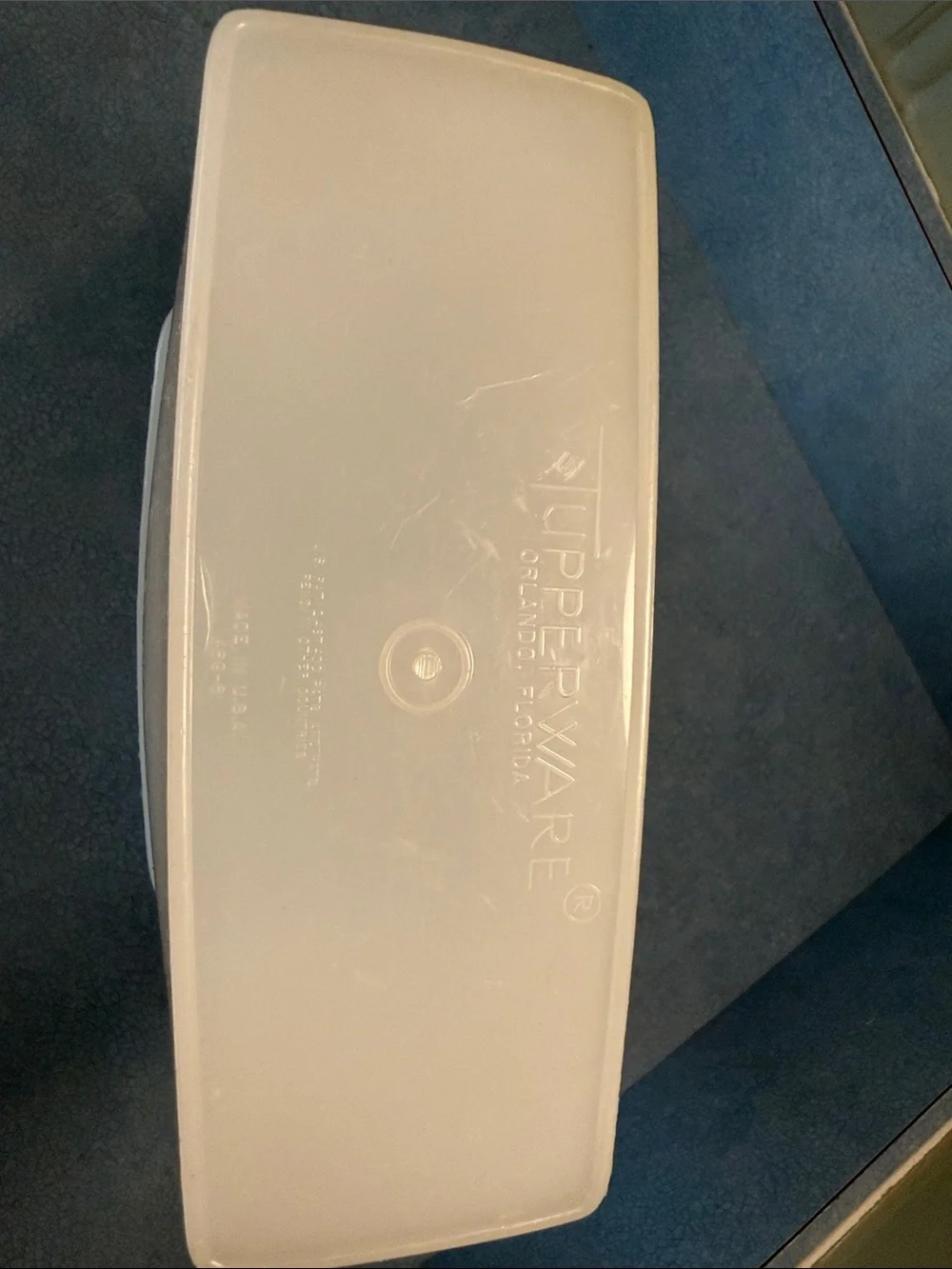 Tupperware vintage cereal